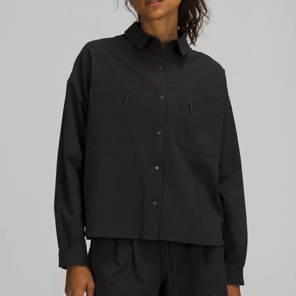 Lululemon Ventlight Button-up Shirt